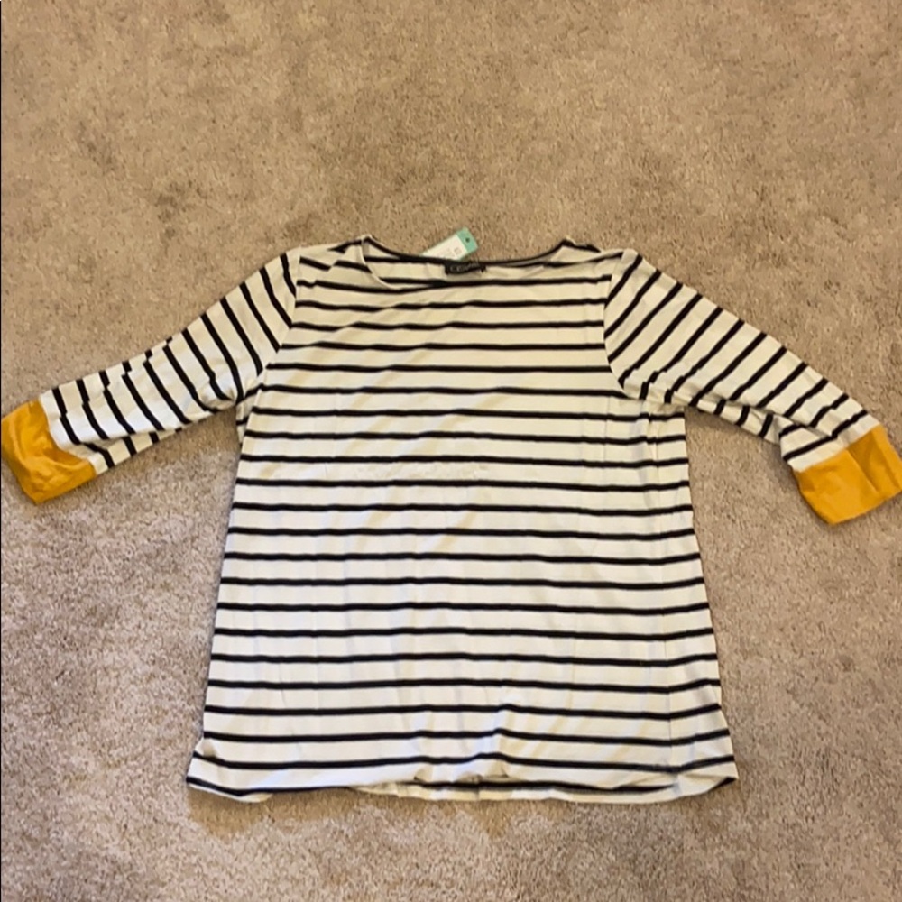 3/4 sleeve shirt